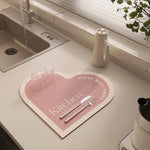 tapis cuisine coeurs rouge rose noir beige absorbant diatomées respectueux environnement moderne