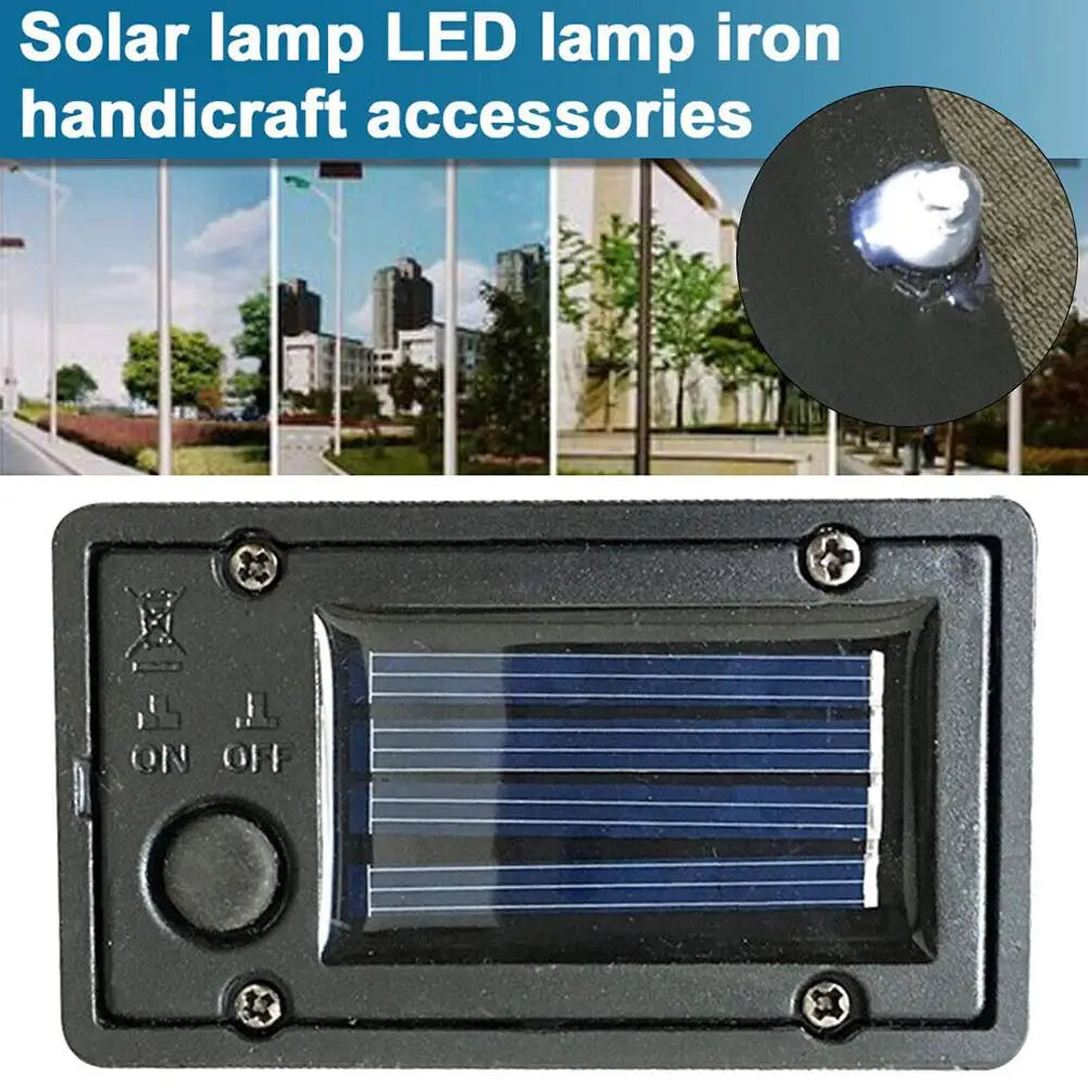 lanterne solaire led panneau texturé boîtier plastique noir ampoule orangée industriel fixations visiblesextérieur