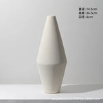 vases céramique blancs rayures horizontales modernes fleurs artificielles