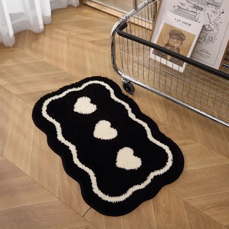 tapis salle bain moderne microfibre coeurs relief noir crème décoration antidérapant