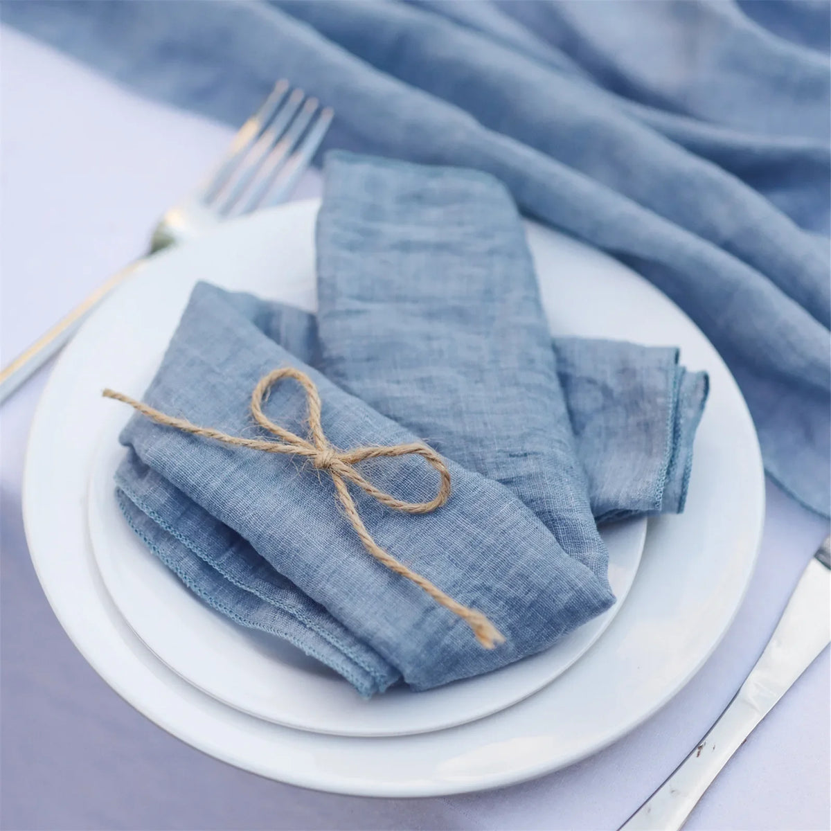 serviettes table bleu rose vert texture lin naturelle classique rustique bord effiloché