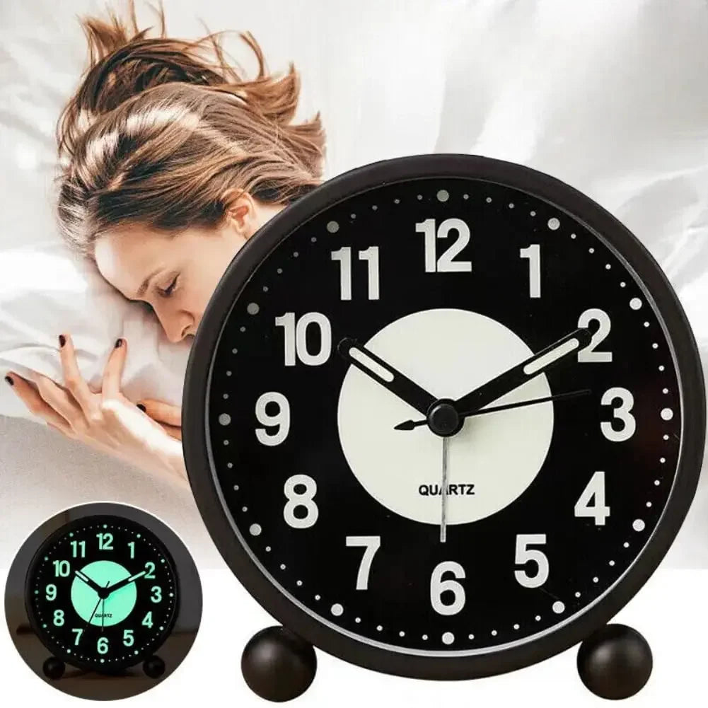 horloge table classique minmaliste noir blanc vert fluorescent numéros quartz pieds sphériques