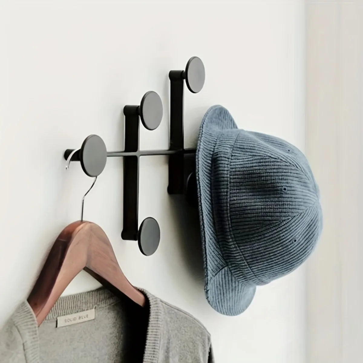 porte manteaux mural minimaliste moderne blanc noir fixations mur vêtements chapeau sac bonnet cintre