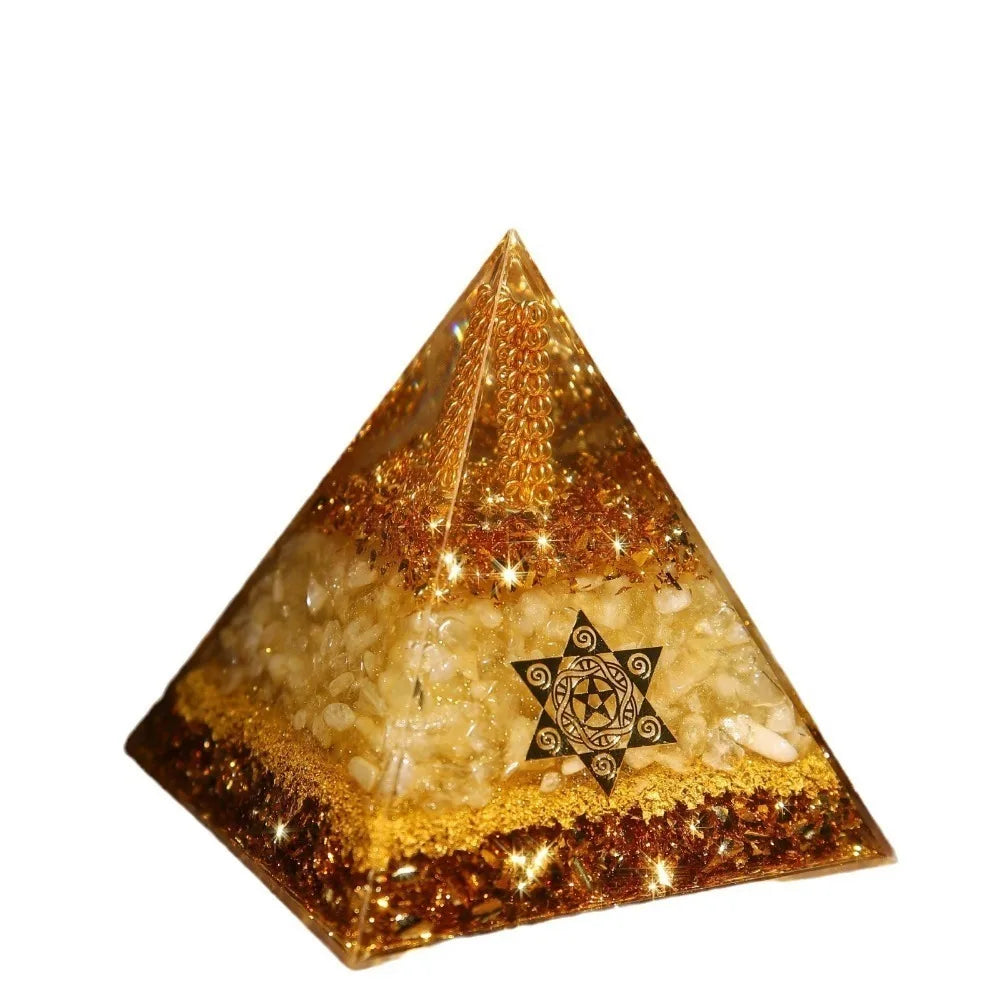 pyramide décorative moderne pyramide granulée dorée animal compagnie cube or 8cm 10cm decoration maison