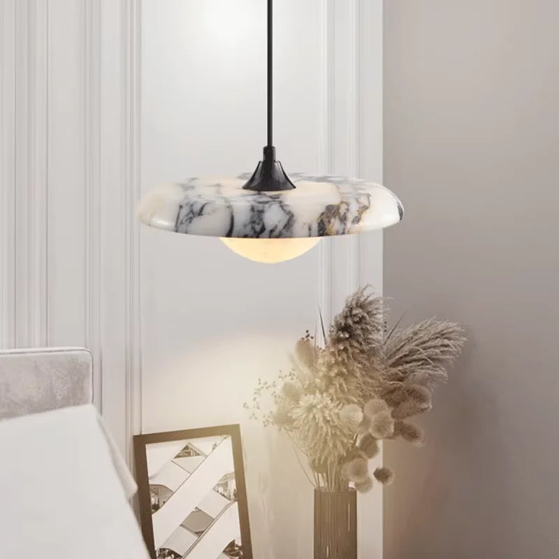lampe suspendue marbre moderne blanc noir gris salon chambre restaurant étude