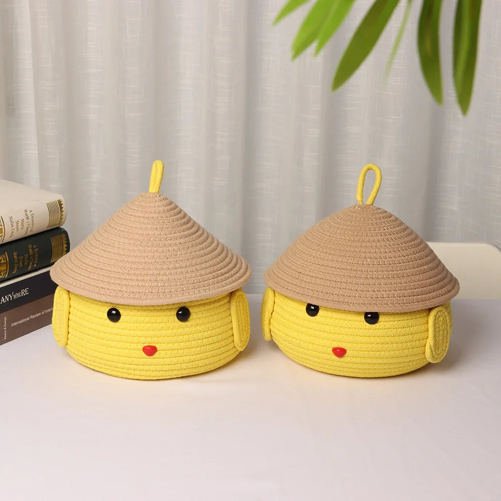 boîtes rangement tressées jaune beige enfantines decoratives chapeaux livres fleur artificielle simple moderne
