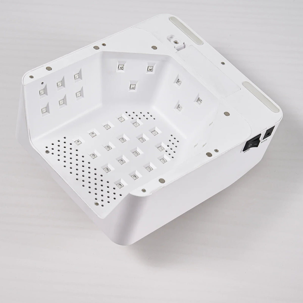 lampe led uv rechargeable ongles pieds moderne écran digital blanc interrupteur