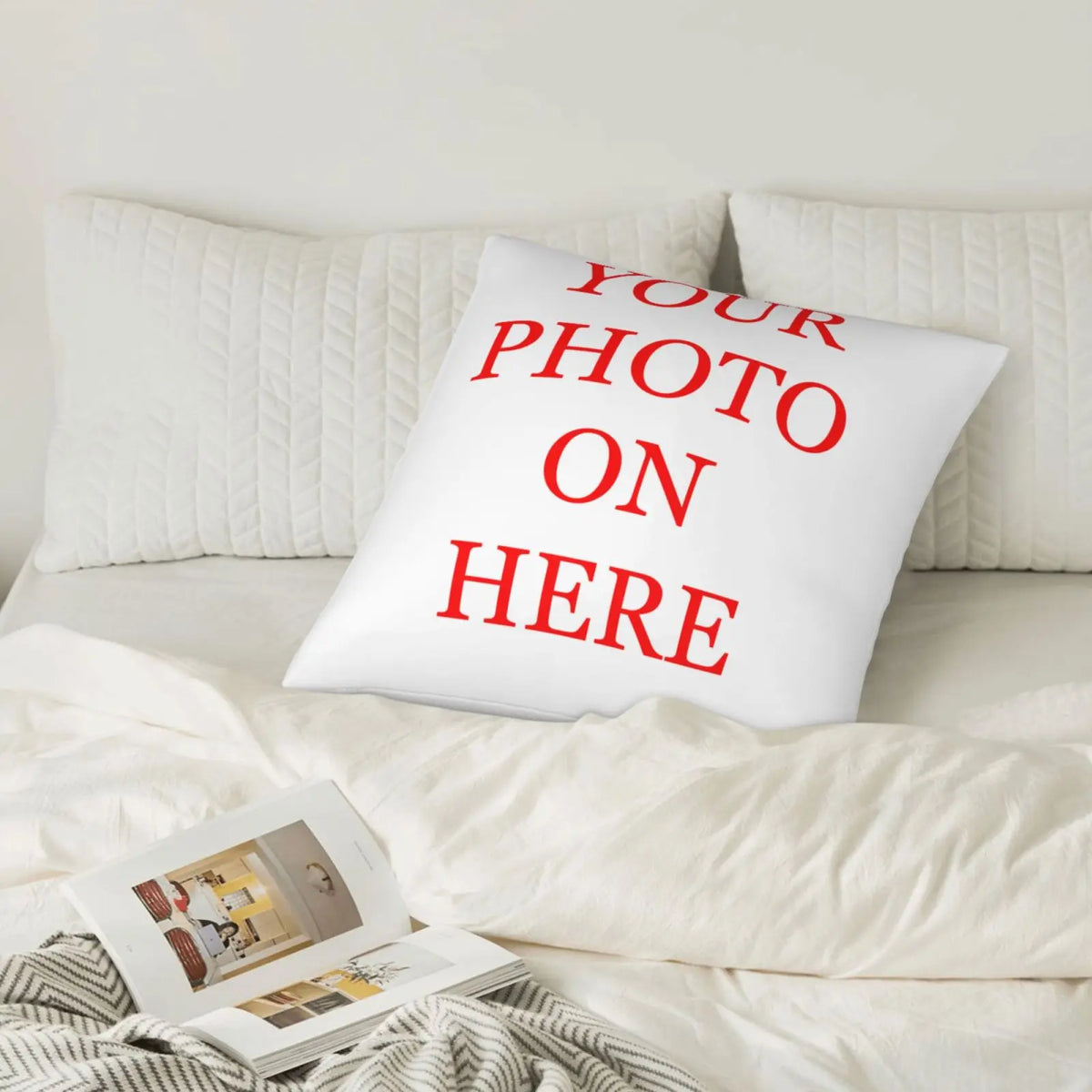 housse coussin personnalisable carré moderne lettre rouge zipper blanc deco lit voiture