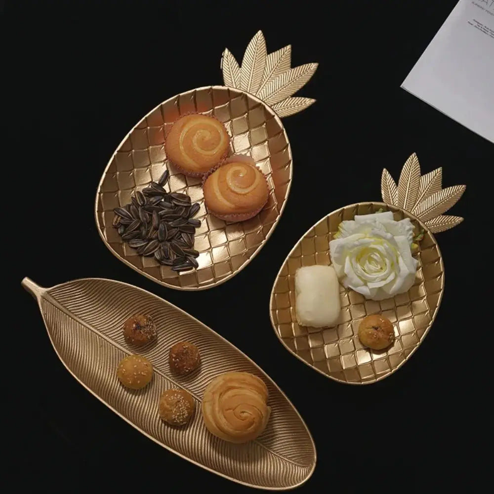 assiettes décoratives modernes feuille dorée nordique organisation alimentaire bijoux collations fruits epices