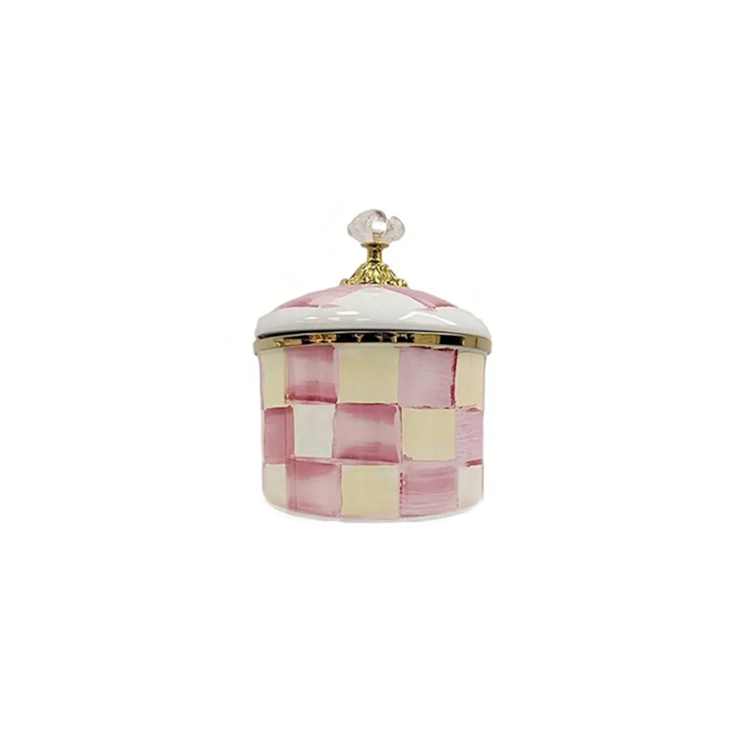 contenants cuisine porcelaine émaillée carreaux géométriques bleu blanc rose classiques