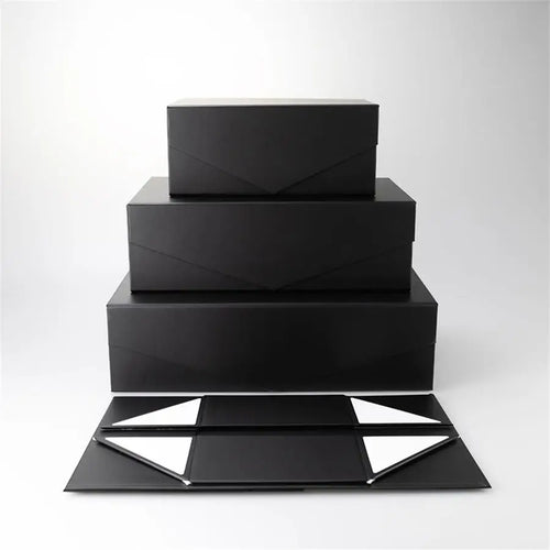 Boîte cadeau magnétique blanche en carton avec couvercle