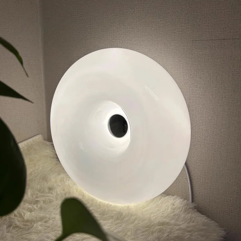 lampe table moderne orange adhésive led base câble blanc flux lumineux chambre entrée