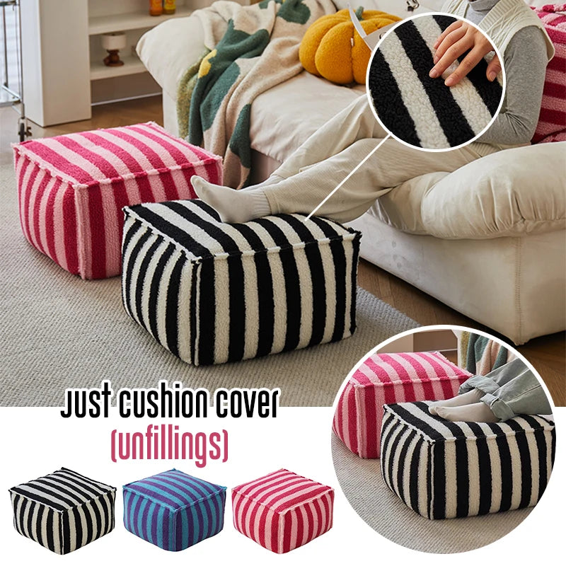 coussin carré laine rayé rouge blanc noir décoration maison confortable siège repos pied