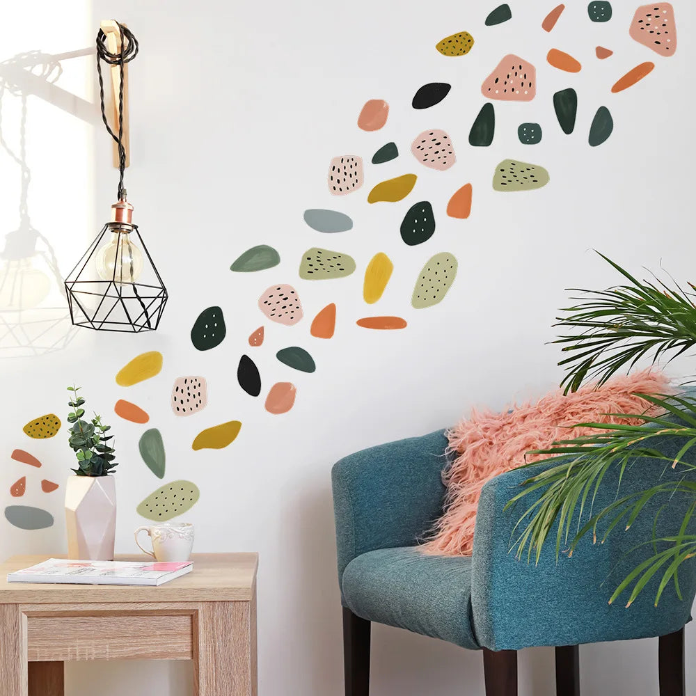 stickers muraux modernes abstraits vert orange rose noir beige formes géométriques points noirs chambre