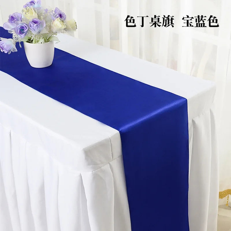 nappes tables rondes mariage blanc rouge bleu marine violet doré tissus satinés opaques
