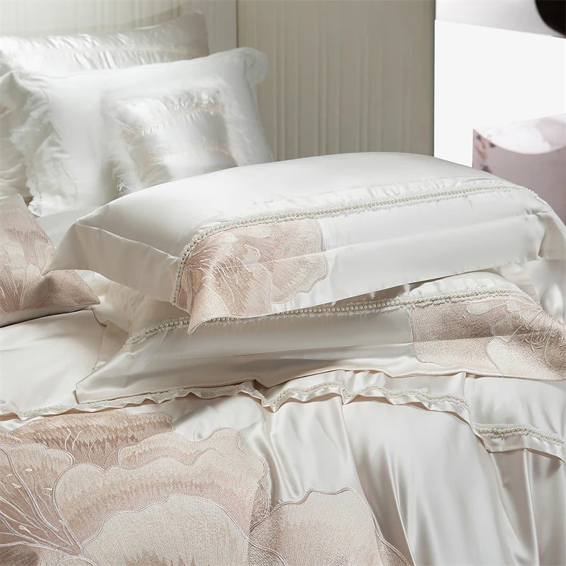 ensemble literie luxueux blanc cassé broderie florale satinée pièces king queen