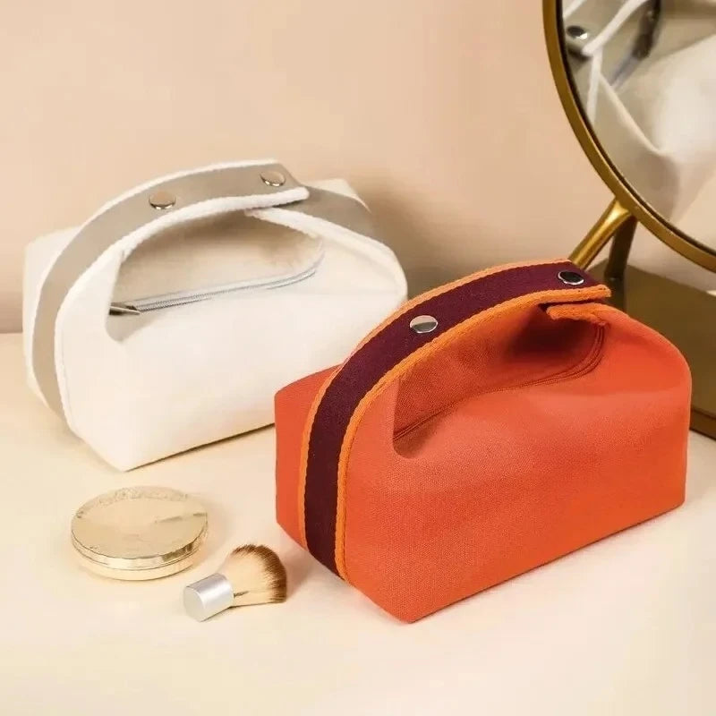 sac cosmétique toile orange blanc rose bleu marine velours voyage zippé poignée amovible moderne