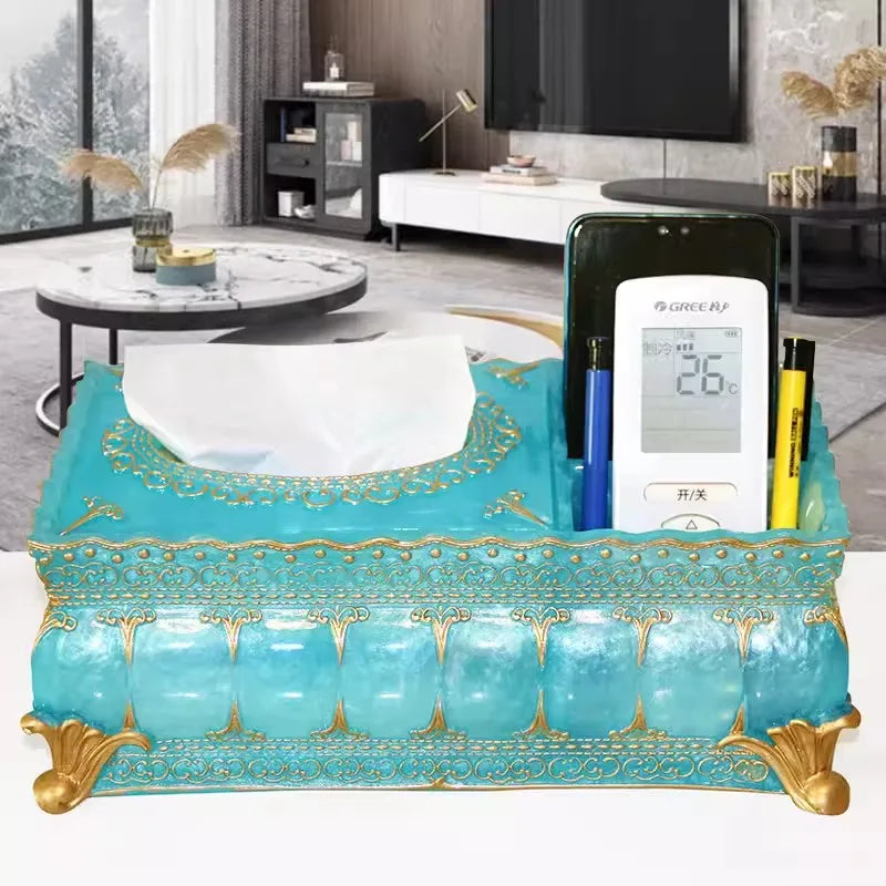 boîte mouchoirs baroque or ornements roses fleurs blanches smartphone parfum télécommande translucent