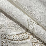 rideaux blancs dentelle motifs floraux semi transparent rustique vintage chambre salon