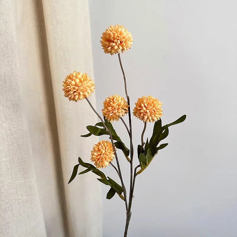 décoration intérieure bouquet dandelions artificiels 50cm couleurs automnales vase céramique blanc