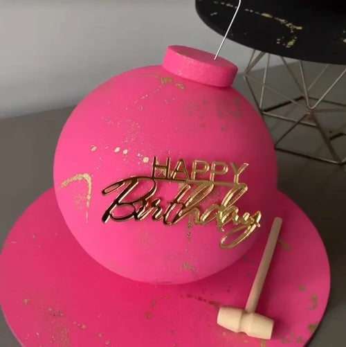 décoration gâteau anniversaire moderne lettre happy birthday couronne bougies dorées noir bleu rose or