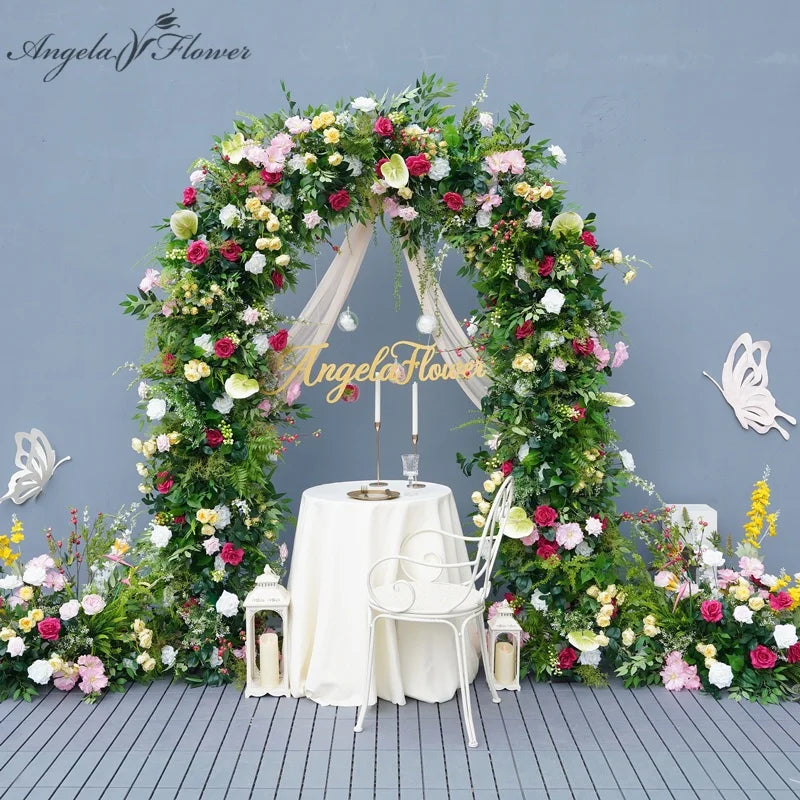 arche florale multicolore décoration extérieure mariage anniversaire fête blanches roses jaunes vertes