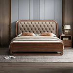 lit double moderne marron clair cuir capitonné bois massif élégant oreillers coussins draps tapis