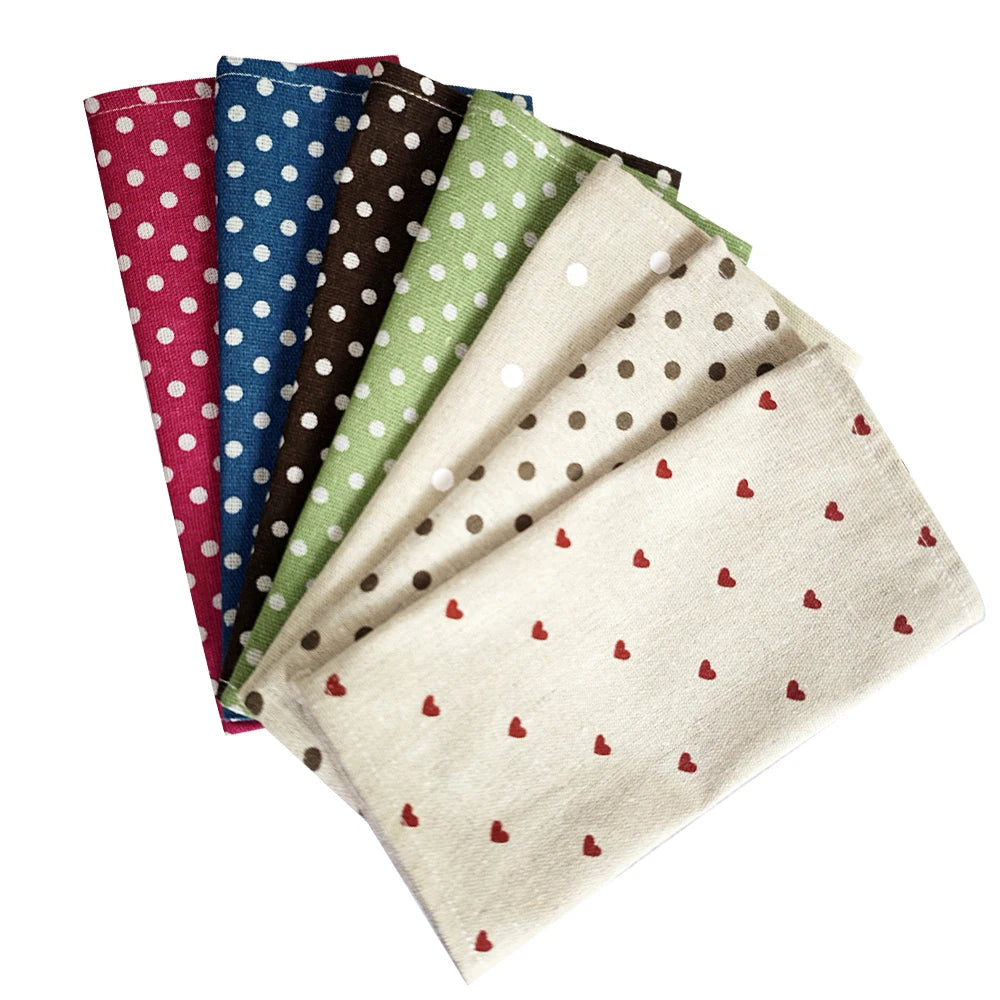serviettes polyester coton rouge bleu marine vert beige coeurs points classique
