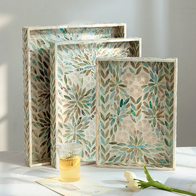plateau moderne décoratif poignées couleur bleu clair vert beige feuilles saule mosaïque transparent opacité