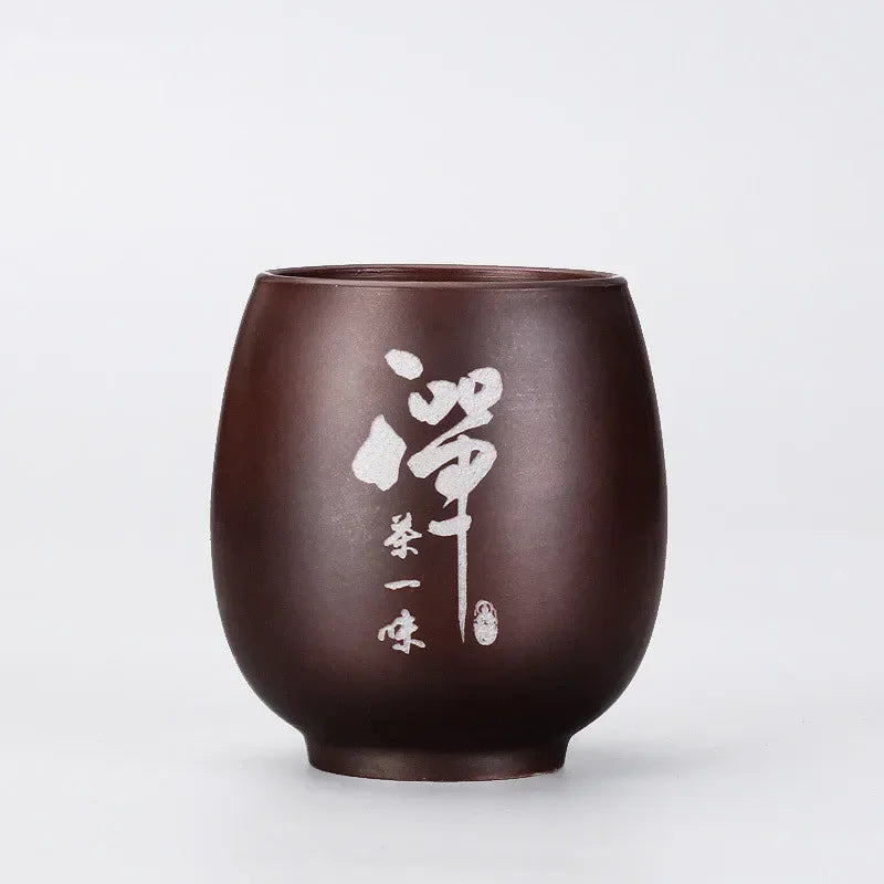 pot thé marron imprimé floral couvercle texte blanc classique traditionnel cordon boule bois épices