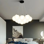 suspension lumineuse moderne blanc boules verre translucides 19 têtes fixée câbles