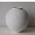 vases noirs blancs rayures verticales modernes opaques décoration maison