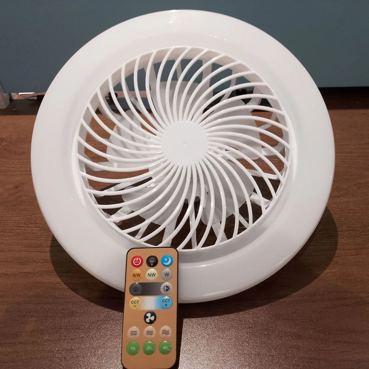 ventilateur lampe led blanc moderne grille radial télécommandeflux lumineux 249 2000 tension 120v 240v