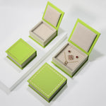 boîtes bijoux vert clair rose pâle boîtes rangement classique bordure dorée colliers boucles d'oreilles