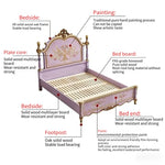 lit violet classique tête lit fleuri ornementation baroque doré chambre coucher moderne minimaliste