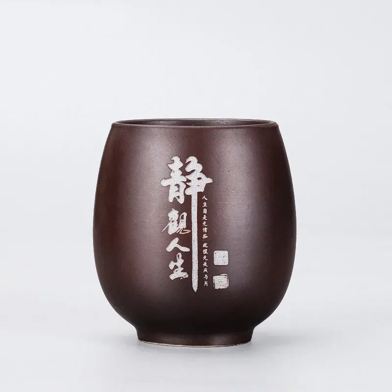 pot thé marron imprimé floral couvercle texte blanc classique traditionnel cordon boule bois épices