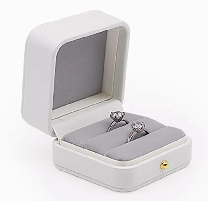 boîtes bijoux cuir blanc classique boutons dorés coffret cadeau emballage bijoux opacité matériauintérieur autres