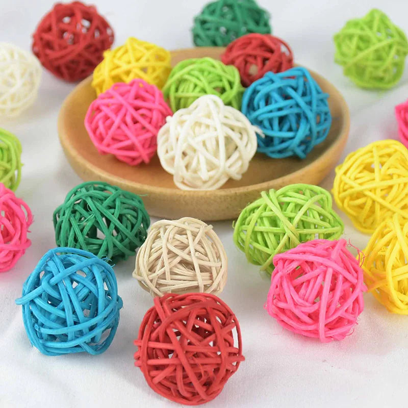 décoration intérieure boules rotin artificielles couleur rouge jaune vert rose blanc noir