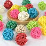 décoration intérieure boules rotin artificielles couleur rouge jaune vert rose blanc noir