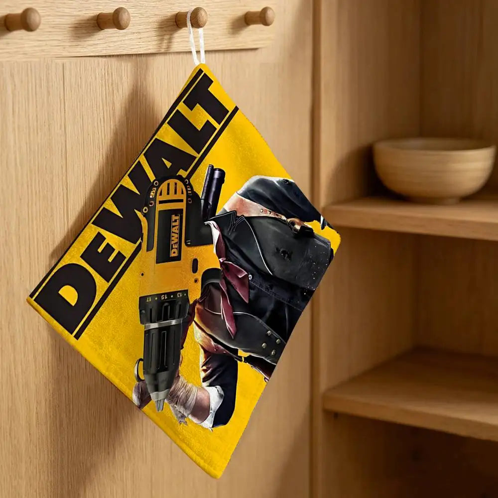 serviette cuisine jaune noir logo dewalt étoiles dorées séchage rapide pratique moderne