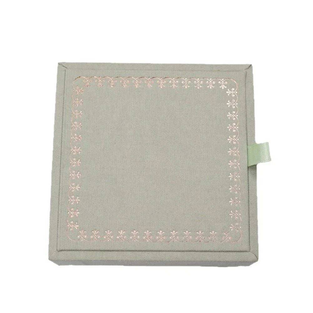 boîtes bijoux velours blanc classiques clips fermeture rangement colliers boucles d'oreilles bagues