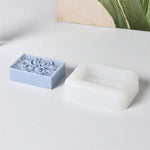 moules savon silicone motifs floraux vintage bleu clair blanc détaillés artisanauxDecorationChocolat