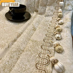 rideau occultant beige doré motif floral brodé classique décoratives