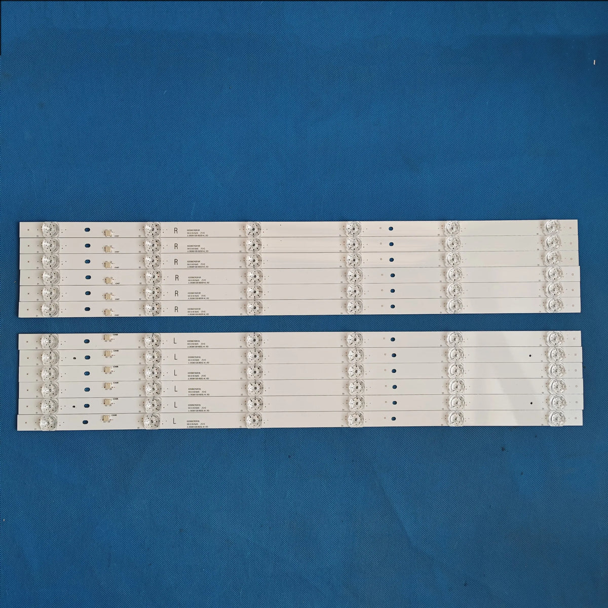 bande lumineuse led blanc ronde transparente moderne adhésif connecteurs lettres D2