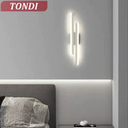 lampe murale led moderne blanche noire dorée minimaliste contemporaine fixée mural chambre salon