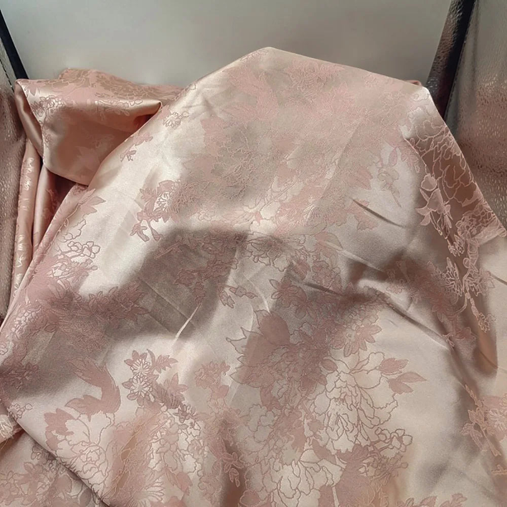 tissu floral or rose élégant classique satiné polyester largeur 150cm