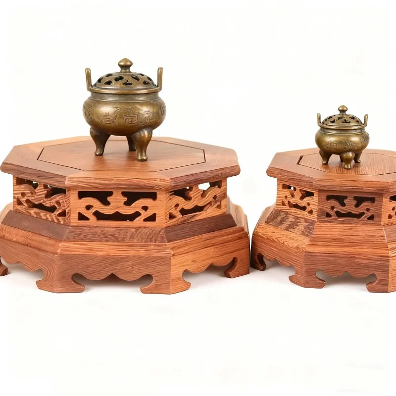 support vase bois artisanal marron clair texture naturelle découpes géométriques traditionnel métalliques