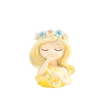 statuette articulée fleurs couronne cheveux ondulés blanc jaune bleu vert