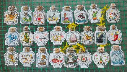 broderie traditionnelle coton motifs animaux fleurs montagnes décoration maison artisanat décoratif mural blanc multicolore