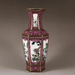vase hexagonal ornements floraux oiseaux motifs géométriques rouge jaune bleu art traditionnel